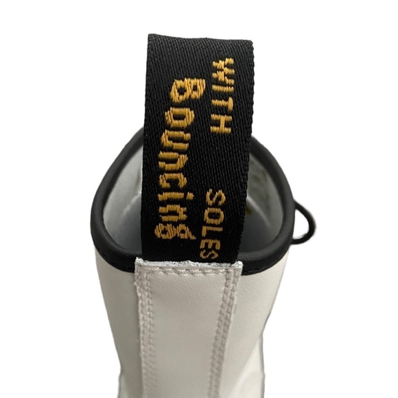 New Dr. Martens Zavala Combat Lace Up Boot White size 10 Platform chunky - Picture 9 of 11